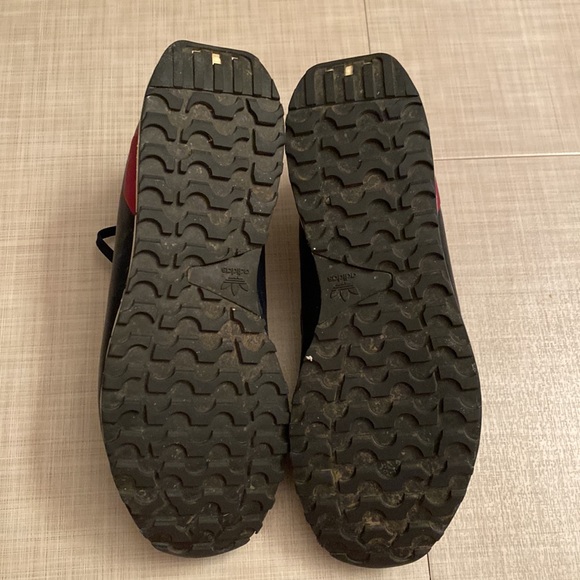 Adidas Porsche design M7.5 shoes - Picture 3 of 3